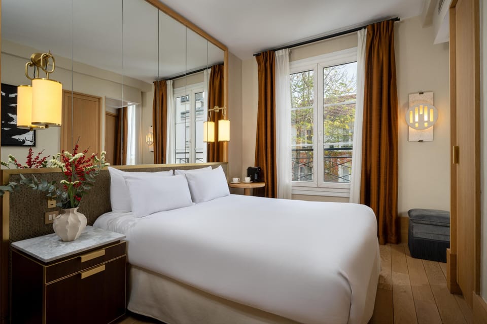 Superior Room, 1 Queen Bed | Minibar, blackout drapes, soundproofing, iron/ironing board