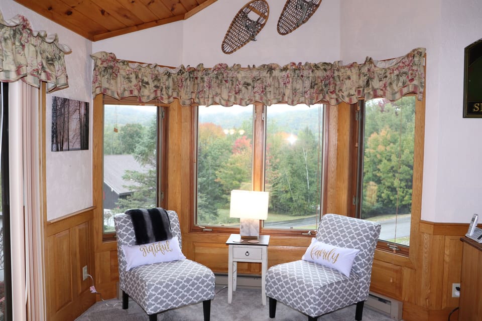 Stunning mountain views.
