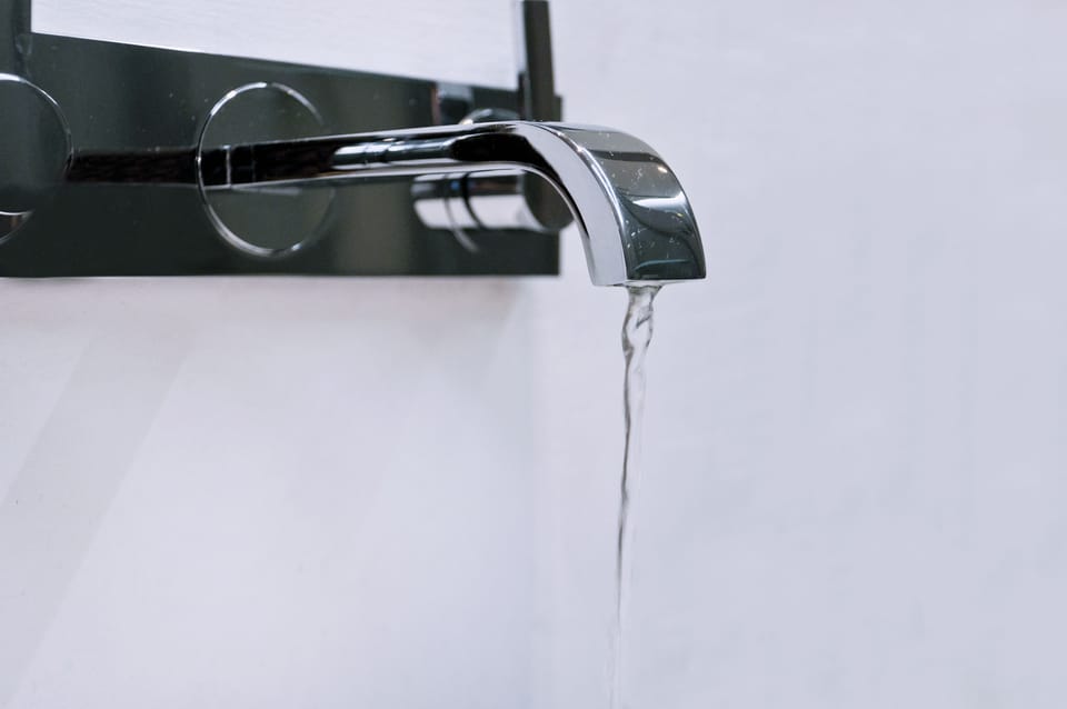 Superior Double Room, City View | Bathroom sink
