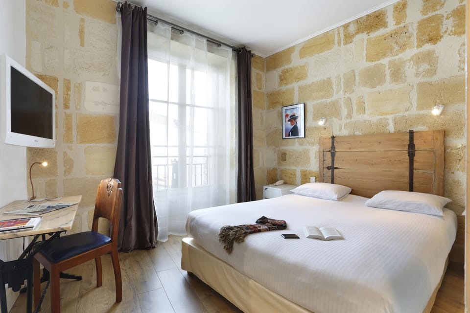 Standard Double Room | In-room safe, individually decorated, individually furnished, desk
