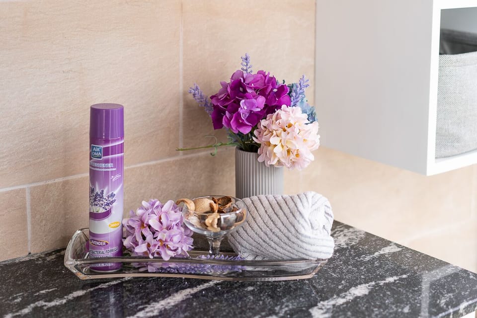 Bathroom amenities