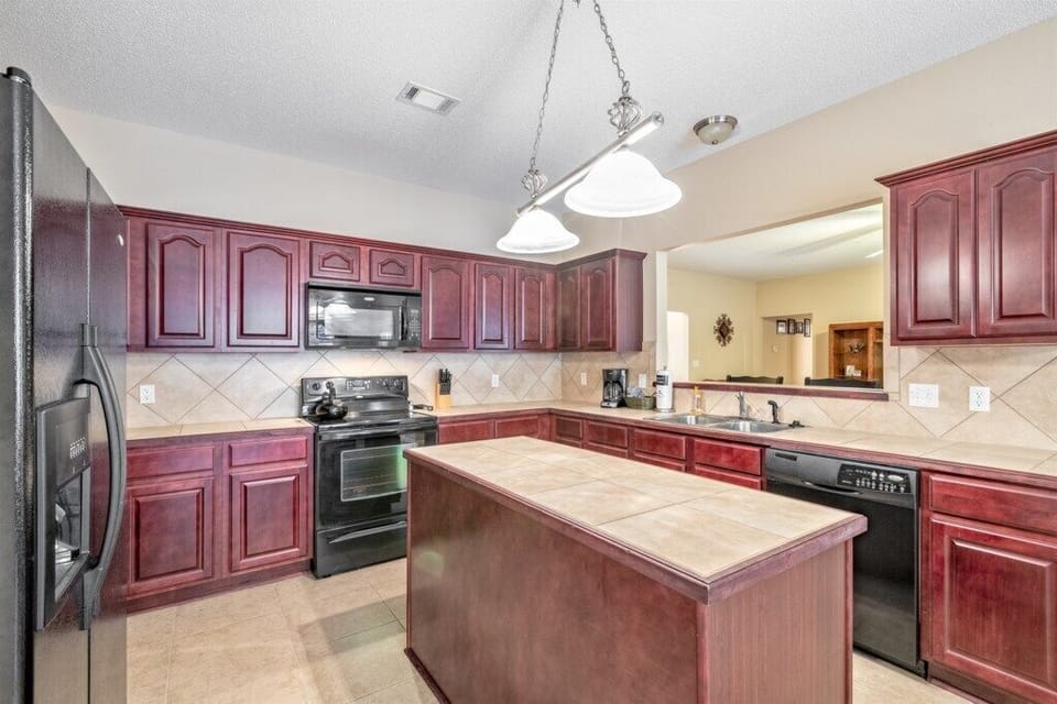 Kitchenwithsmoothcooktop