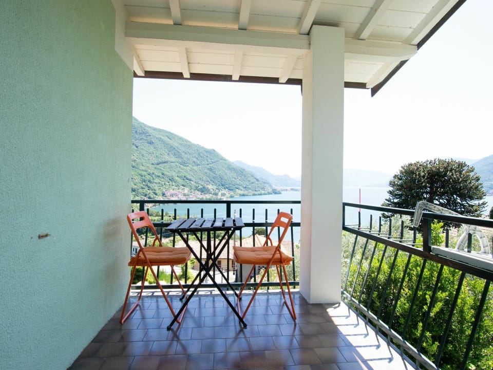 Property, House, Building, Real Estate, Balcony, Room, Porch, Home, Apartment, Architecture