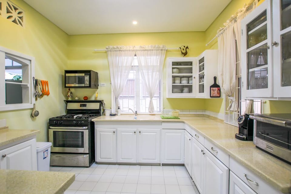 The fully outfitted kitchen also comes with a housekeeper. Ask us about arranging meals for an extra cost! Or we can pre-deliver groceries