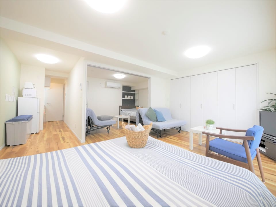 Room (/4) | 1 bedroom, iron/ironing board, WiFi (free), bed sheets