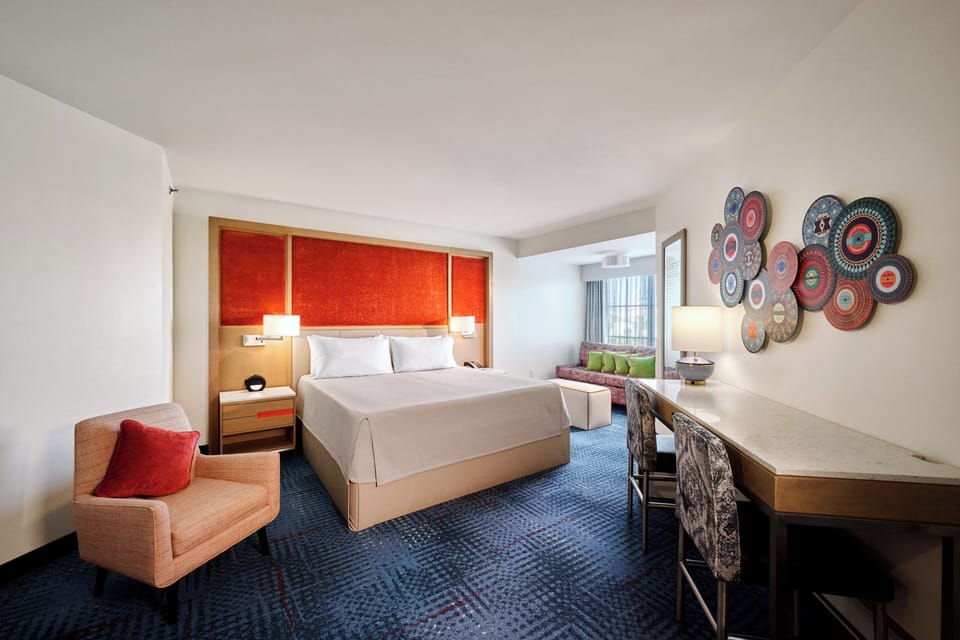 Premium bedding, in-room safe, desk, iron/ironing board