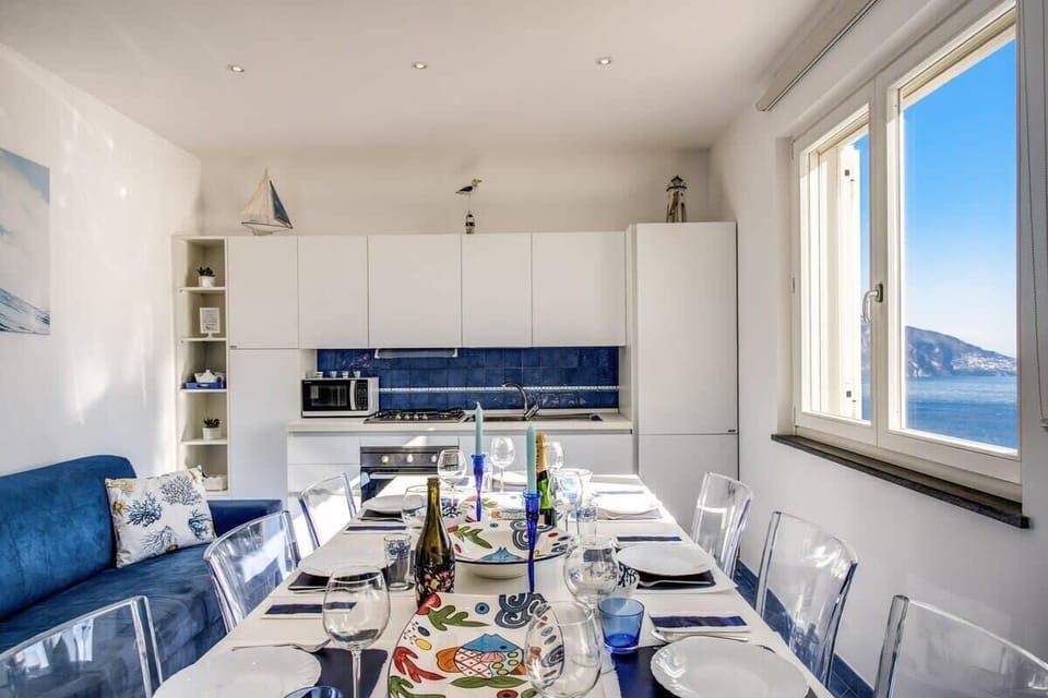 Dining table. kitchen