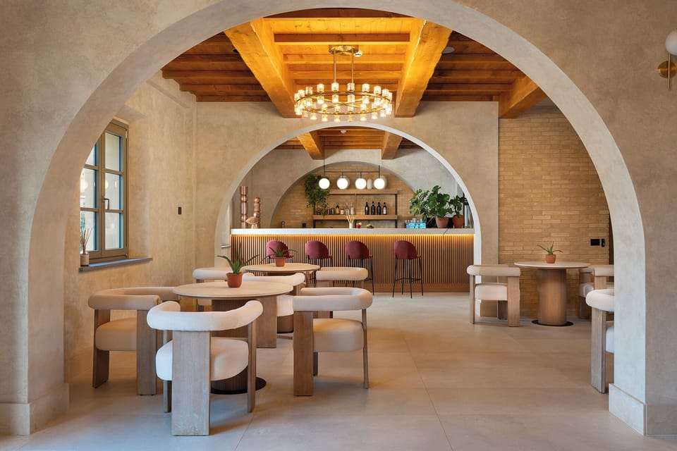Poolside bar