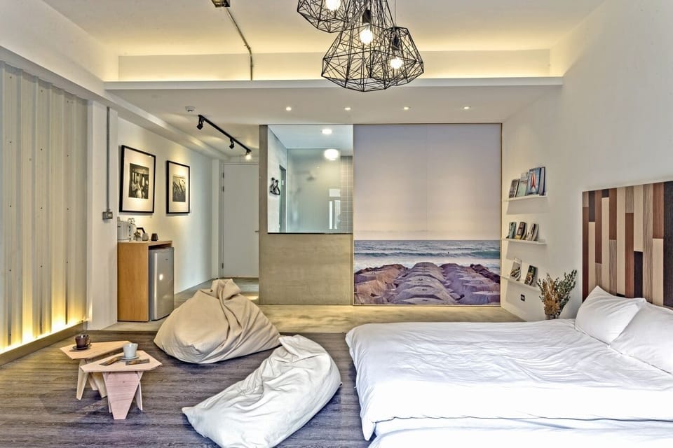 Basic Double Room, 1 Bedroom (301) | Individually decorated, individually furnished, blackout drapes