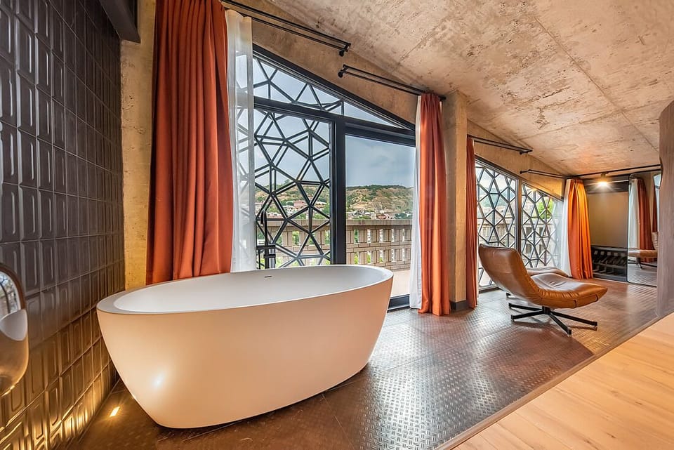 Presidential Suite, Terrace, River View | Premium bedding, minibar, in-room safe, desk