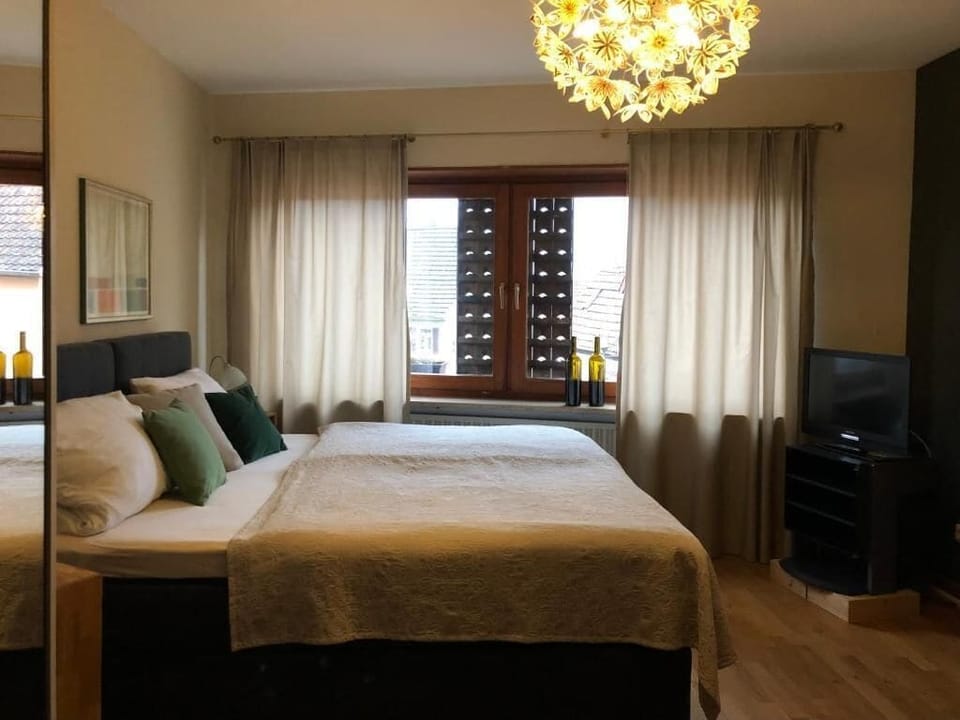 Superior Apartment, Balcony | Premium bedding, individually decorated, individually furnished
