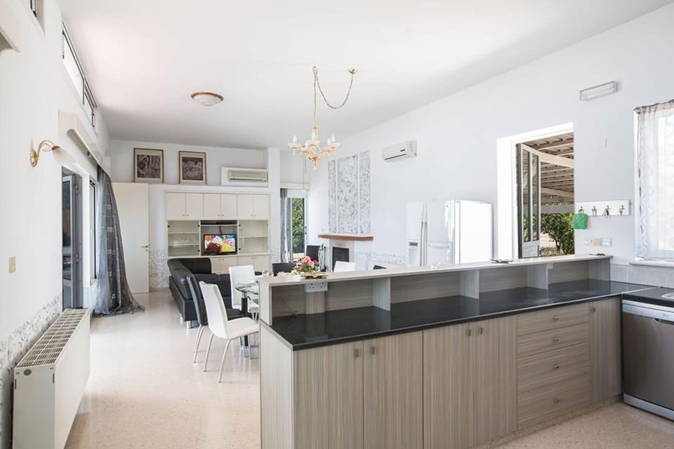 Villa (4 Bedrooms) | Property amenity