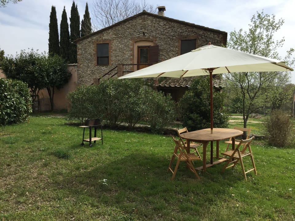 Apartment, 2 Bedrooms, Fireplace, Garden View | BBQ/picnic area