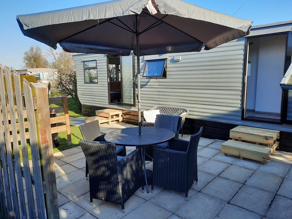 Terrace, Veranda, Garden chair, Garden table and Front Garden - EEZZ