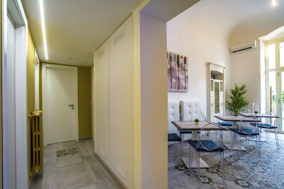 Room, 1 Bedroom, Smoking, Balcony | Interior