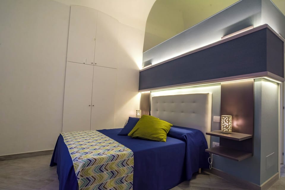 Room, 1 Bedroom, Smoking, Balcony | 1 bedroom