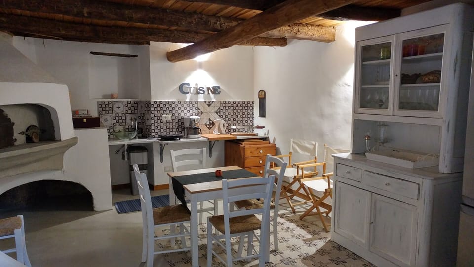 Villa, 1 Bedroom, Patio, Garden View | Interior