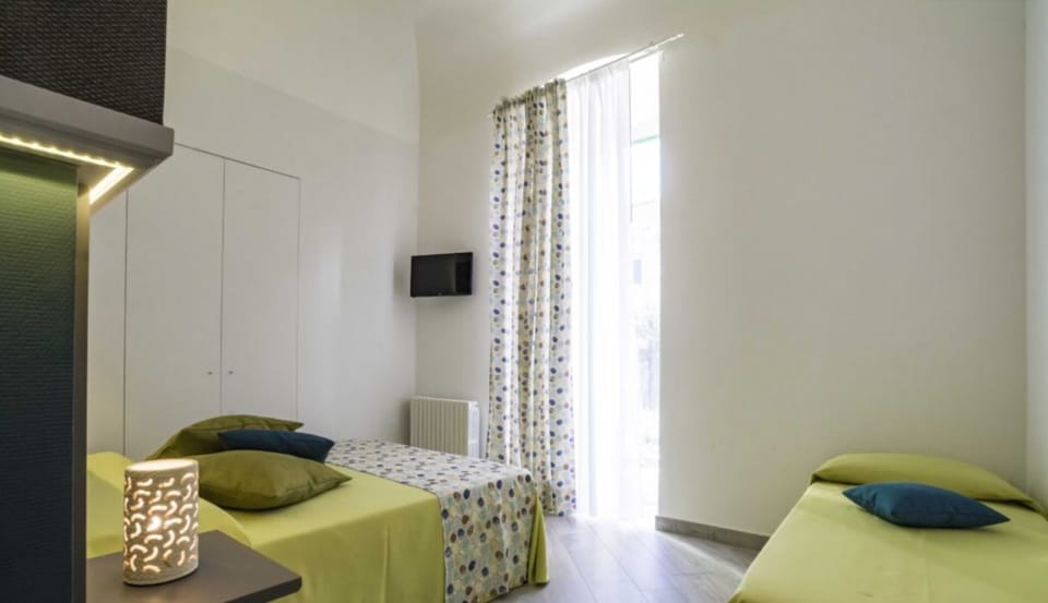 Room, 1 Bedroom, Smoking, Balcony | 1 bedroom
