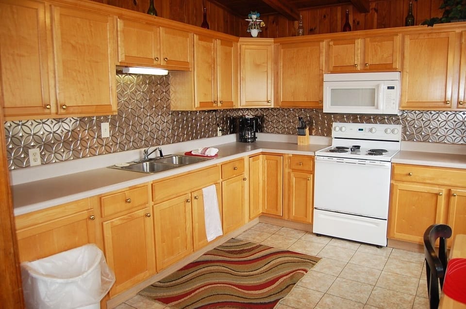 Kitchen - Roomy kitchen