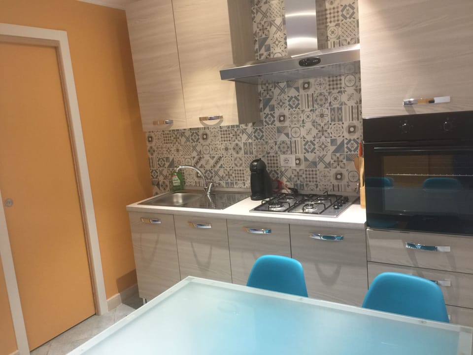 Studio, 1 Bedroom, Smoking, City View | Interior
