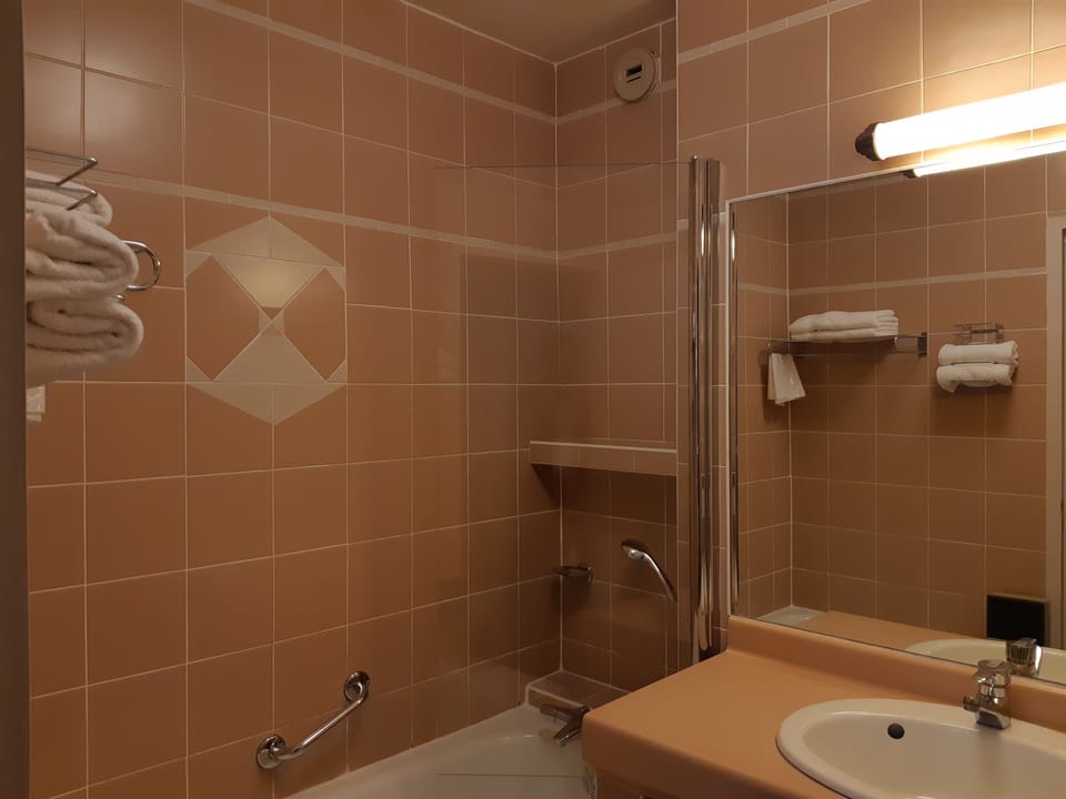 Free toiletries, hair dryer, towels