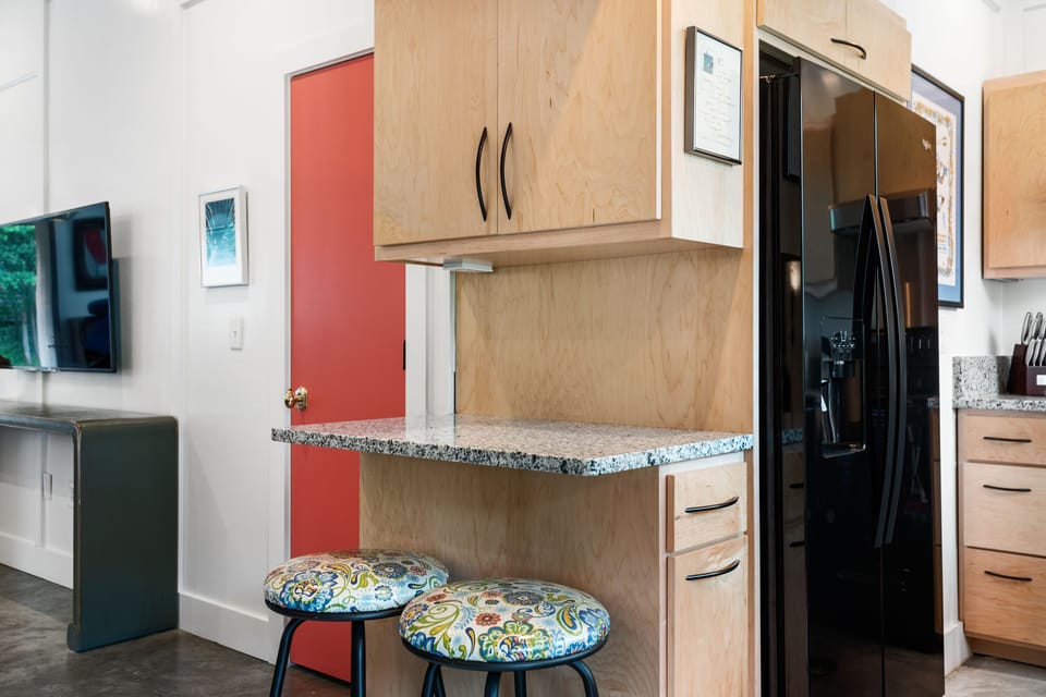 Two person breakfast bar for addtional guests.