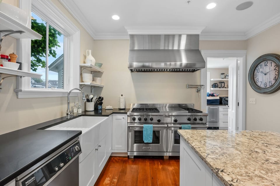 Large, bright chef's kitchen.
