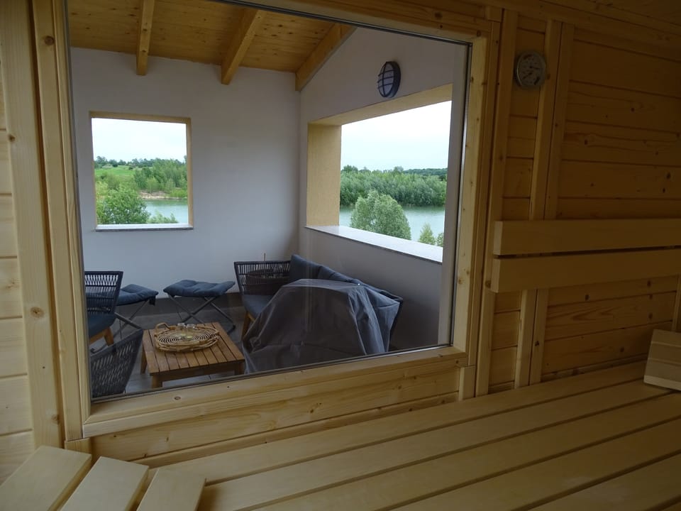 Vacation home on Lake Störmthal, Lagovida, Leipziger Neuseenland, private beach Apartment in Thuringia, Germany