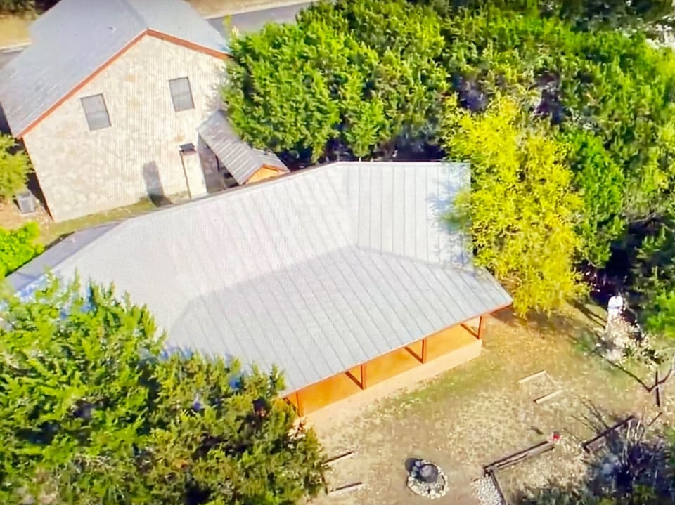 Winding Springs - Spectacular Frio River waterfront house at Comanche Crossing!