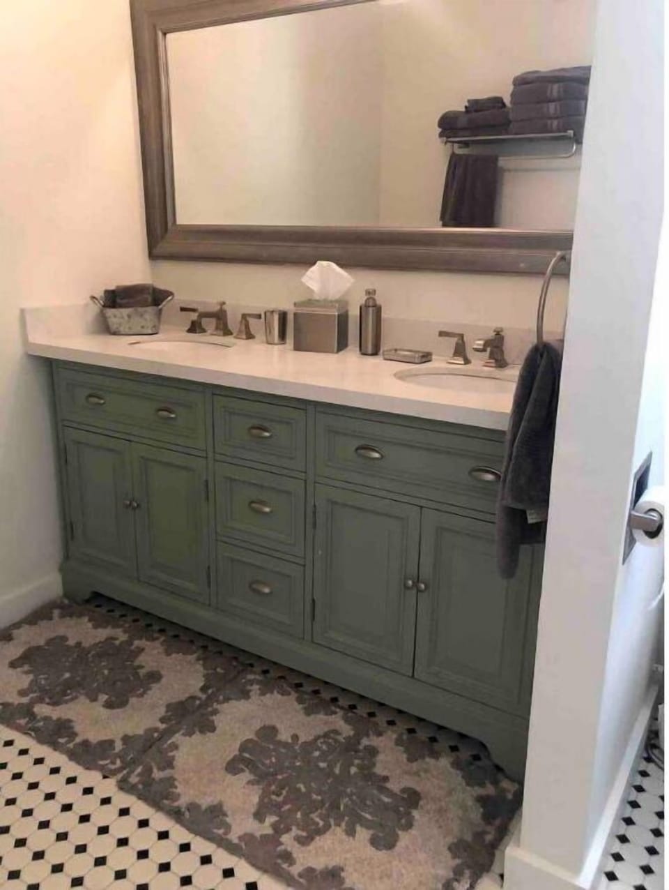  Guest suite bathroom with dual sinks.
