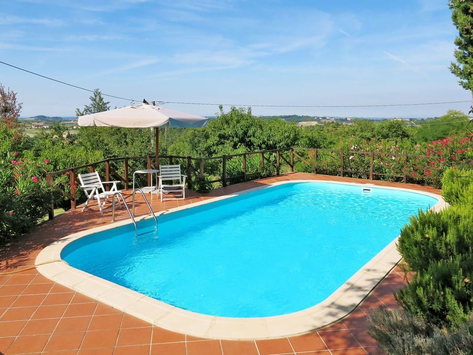 Swimming Pool, Property, Real Estate, House, Leisure, Building, Vacation, Residential Area, Home, Backyard