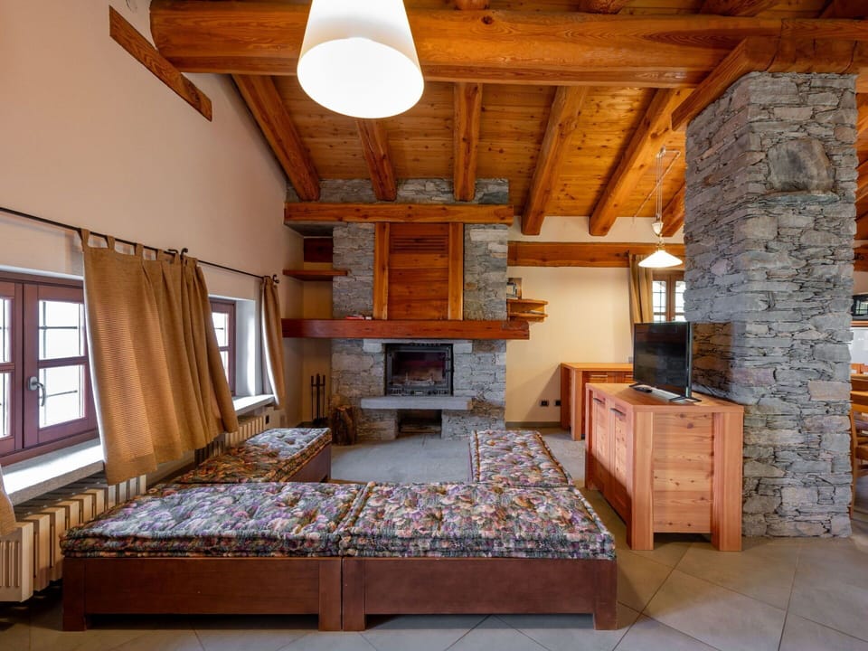 Cabinetry, Furniture, Property, Window, Building, Wood, Table, Drawer, Living Room, Interior Design