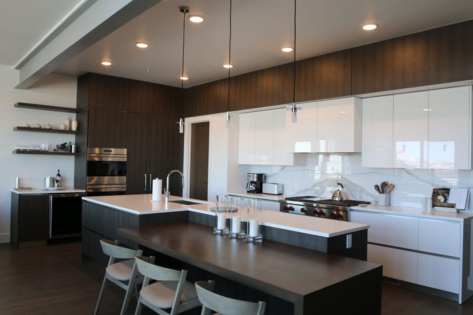 Kitchen & pantry