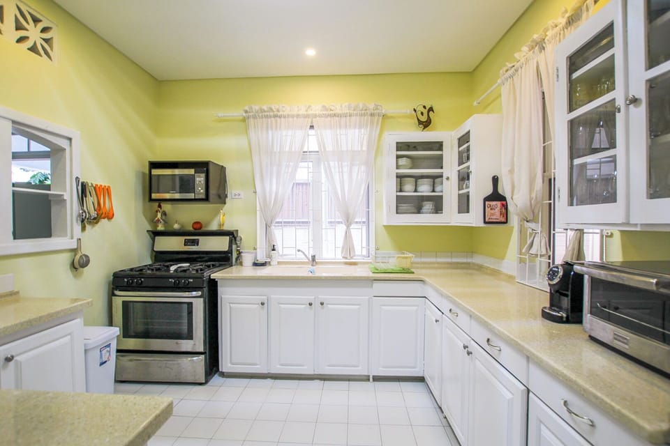 The fully outfitted kitchen also comes with a housekeeper. Ask us about arranging meals for an extra cost! Or we can pre-deliver groceries