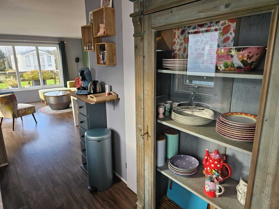 kleurrijk servies