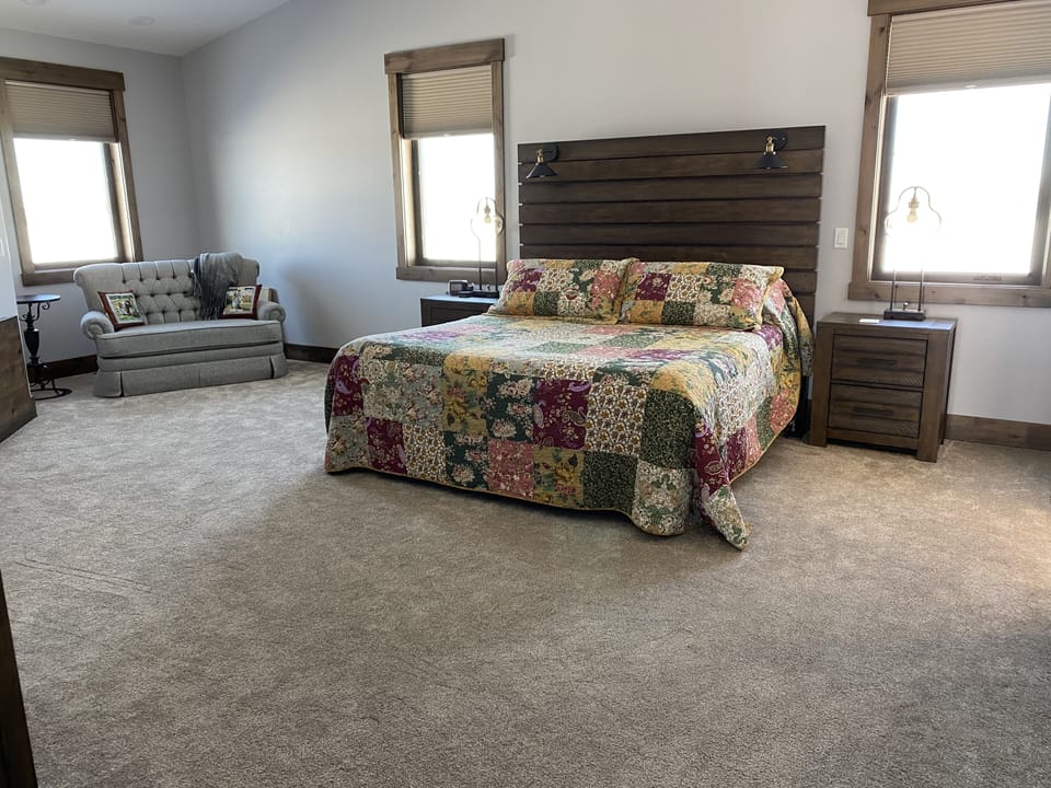 Master Bedroom with Sitting Area