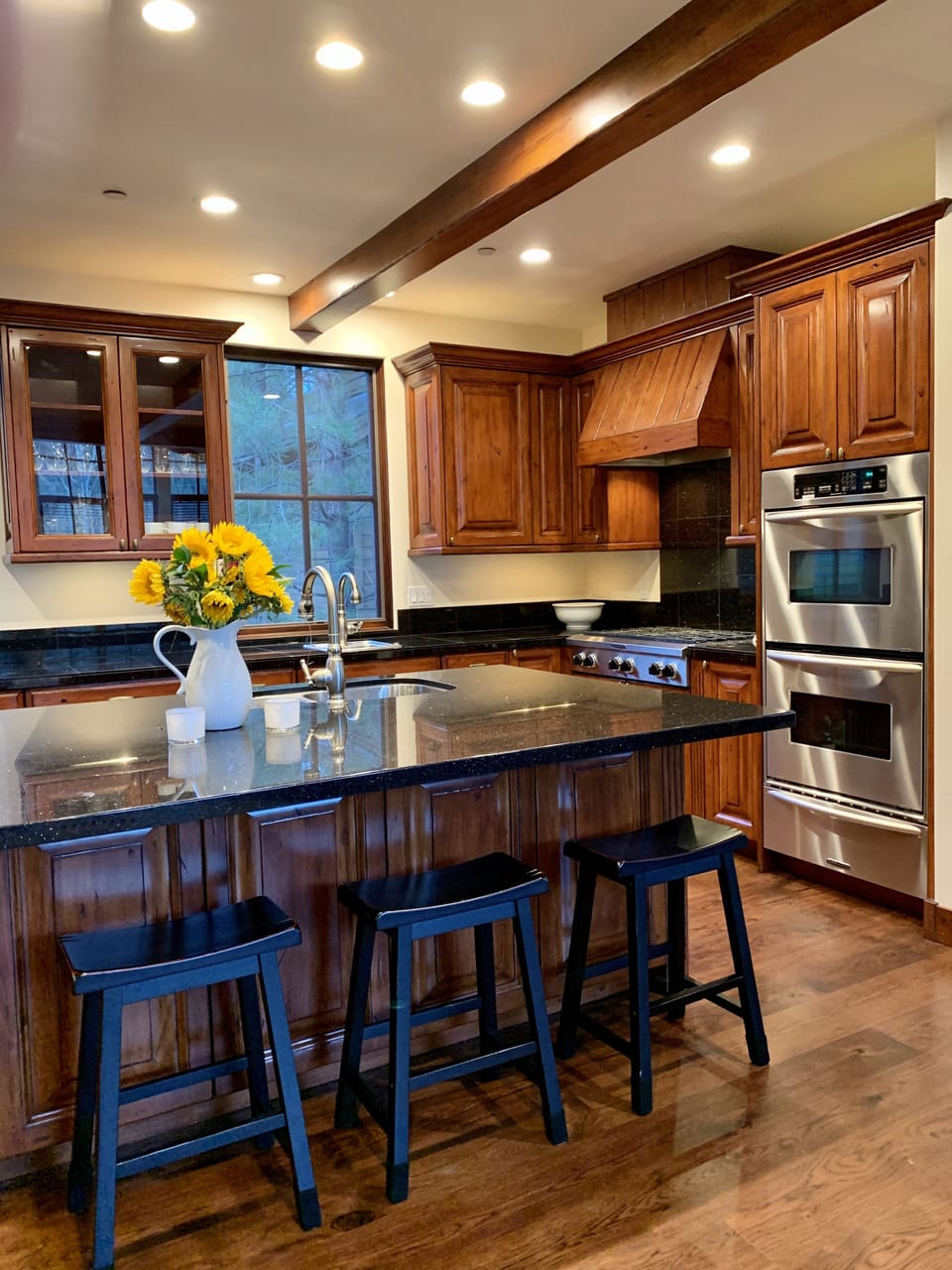 Kitchen 2
