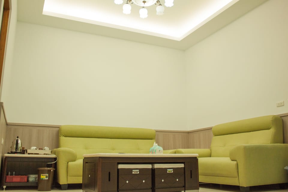 Grand Room, 4 Bedrooms (C) | Living area | Flat-screen TV