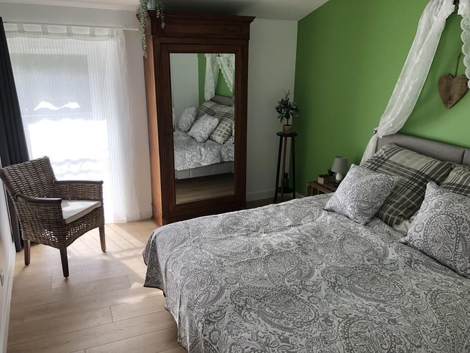 Comfort Apartment, 1 Queen Bed with Sofa bed | Individually decorated, laptop workspace, soundproofing, free WiFi