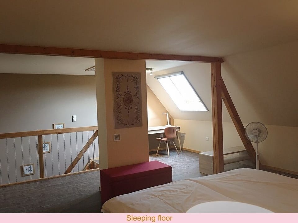 Sleeping floor