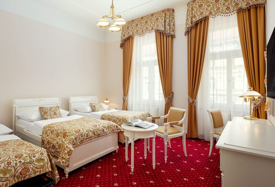 Standard Room, 1 Double Bed with Sofa bed | Minibar, in-room safe, desk, blackout drapes