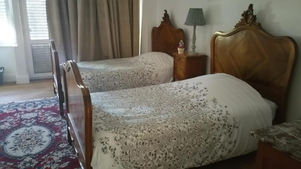 Grand Double Room | Blackout drapes, cribs (free), WiFi (free), individually decorated