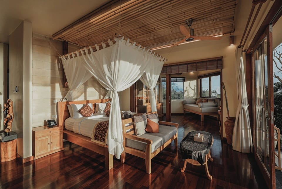 Presidential Villa, 2 Bedrooms, Private Pool (with 1x 60 minutes Balinese Massage) | In-room safe, individually decorated, individually furnished, desk