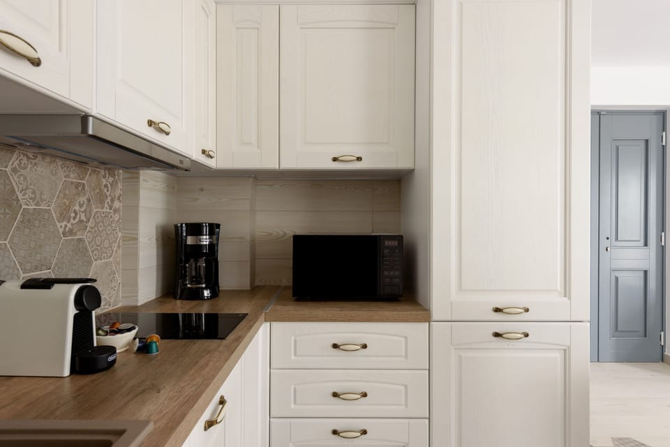 Luxury Villa | Private kitchen | Coffee/tea maker, electric kettle