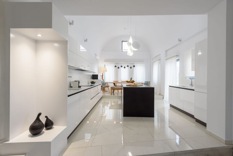 Luxury Villa | Private kitchen | Coffee/tea maker, electric kettle