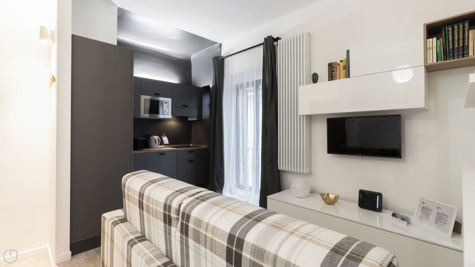 Apartment (1 Bedroom) | Interior