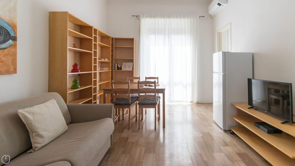 Apartment (1 Bedroom) | Interior