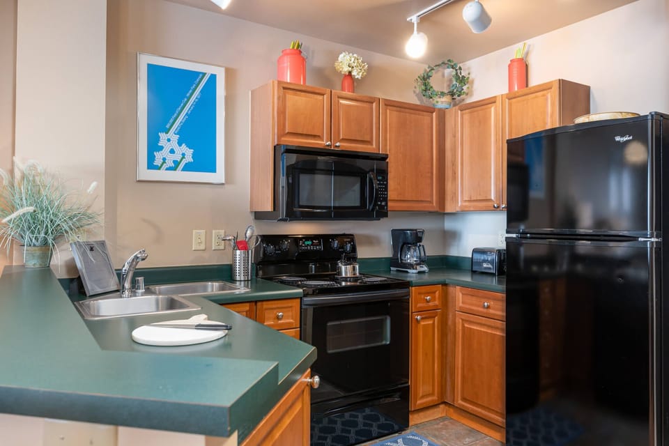 The full size kitchen is built for the chef in your group