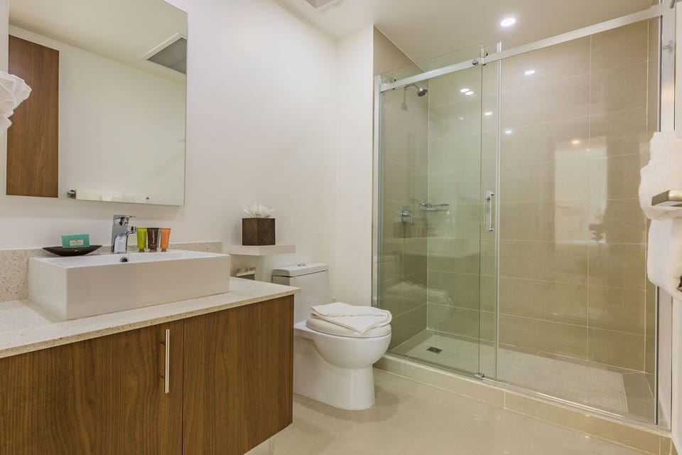 2nd bathroom