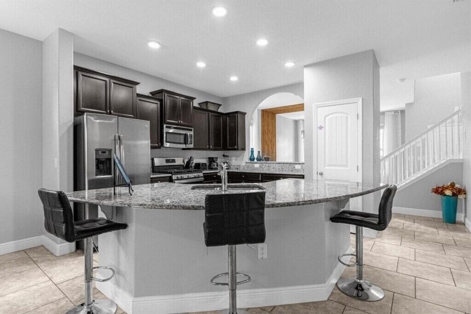 5357OakbourneAve(7)